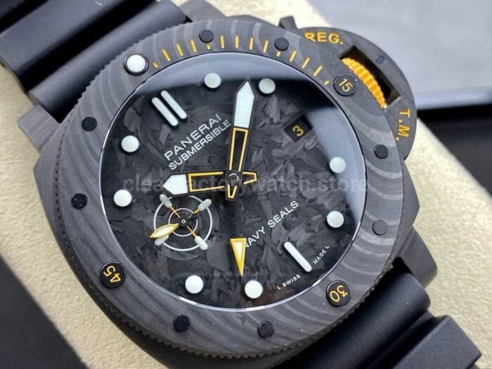VS Factory Panerai Submersible GMT Pam 01324  44mm Black Carbon Fiber Black Rubber Strap Grey Dial - Image 2