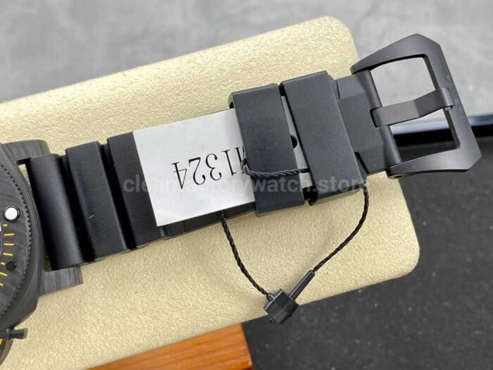VS Factory Panerai Submersible GMT Pam 01324  44mm Black Carbon Fiber Black Rubber Strap Grey Dial - Image 8