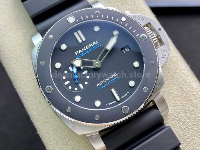 VS Factory Panerai Submersible Pam 00683  42mm Steel Black Rubber Strap Black Dial - Image 2