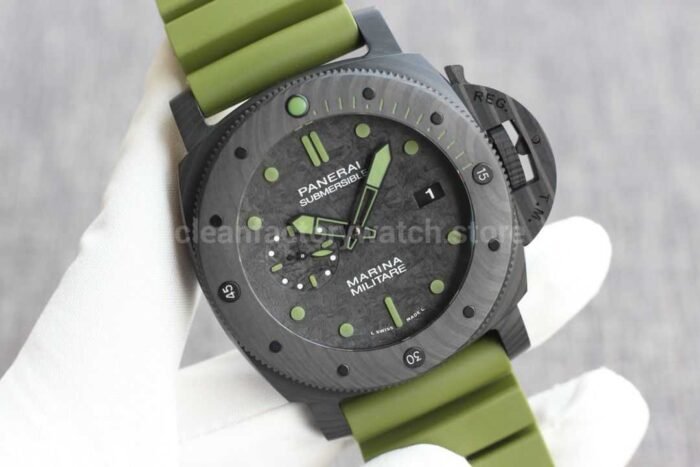 VS Factory Panerai Submersible Pam 00961 42mm Black Carbon Fiber Marina Green Rubber Strap Black Dial - Image 2