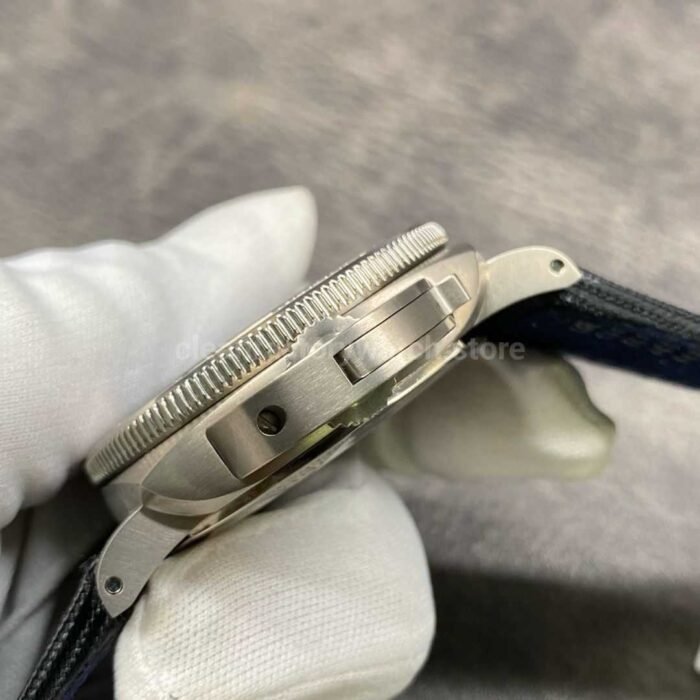 VS Factory Panerai Submersible Pam 00984 47mm Titanium Canvas Strap Black Dial - Image 6