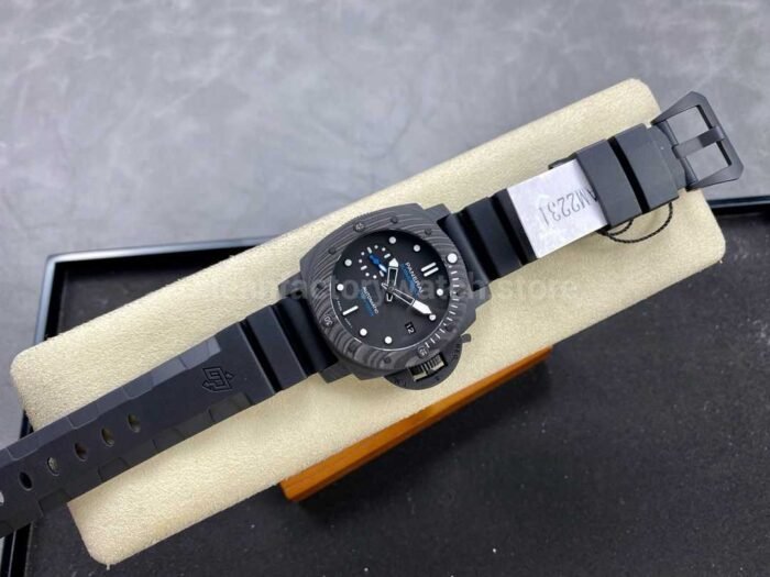 VS Factory Panerai Submersible Pam 02231  42mm Black Carbon Fiber Black Rubber Strap Black Dial - Image 4