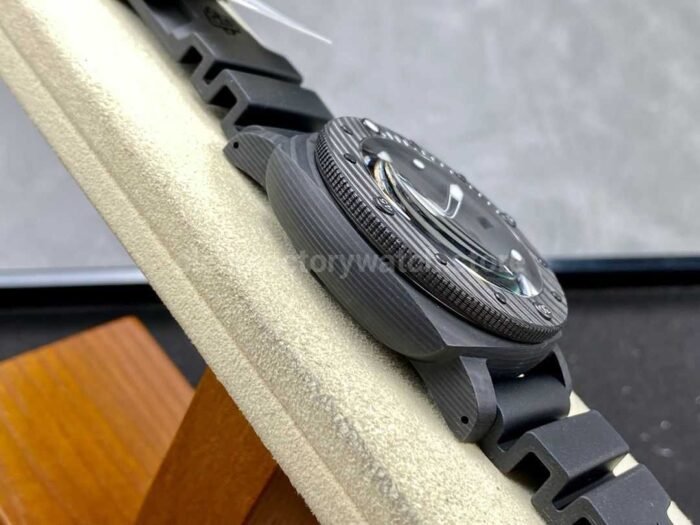 VS Factory Panerai Submersible Pam 02231  42mm Black Carbon Fiber Black Rubber Strap Black Dial - Image 5
