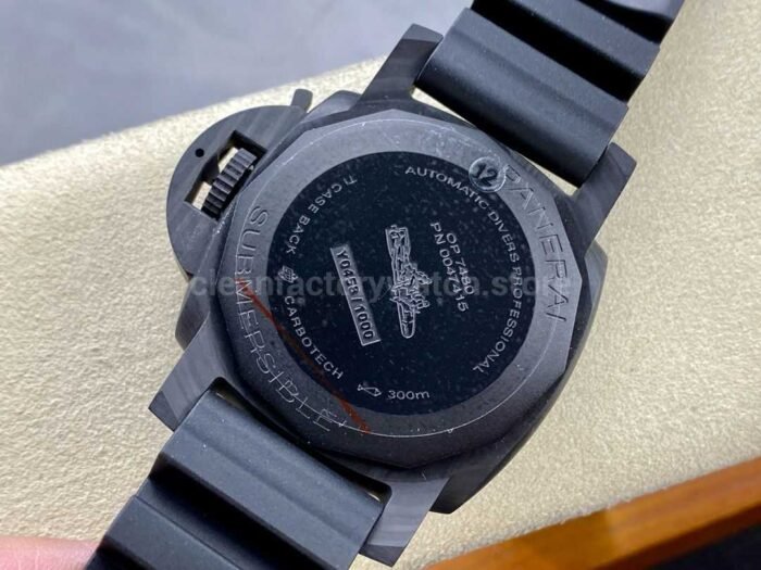 VS Factory Panerai Submersible Pam 02231  42mm Black Carbon Fiber Black Rubber Strap Black Dial - Image 7
