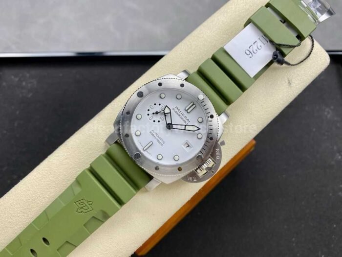 VS Factory Panerai Submersible Quarantaquattro Bianco Pam1226 44mm Steel Green Rubber Strap White Dial - Image 4