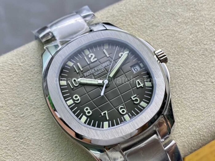 ZF Factory Patek Philippe Aquanaut 5165A 40mm Full Steel Arabic Numerals Black Dial - Image 2