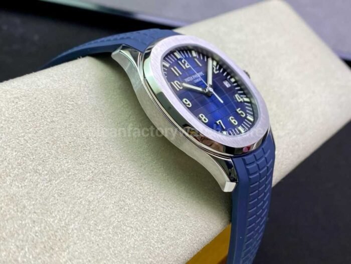 ZF Factory Patek Philippe Aquanaut 5168G-001 42mm Steel Blue Rubber Strap Arabic Numerals Blue Dial - Image 5