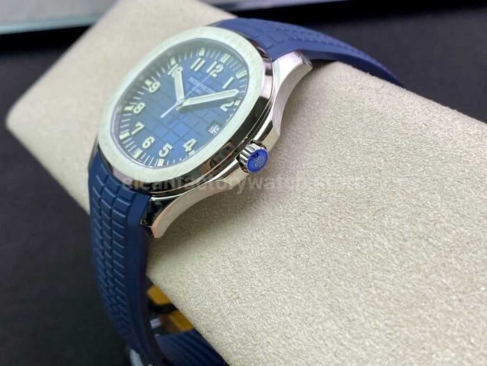 ZF Factory Patek Philippe Aquanaut 5168G-001 42mm Steel Blue Rubber Strap Arabic Numerals Blue Dial - Image 6