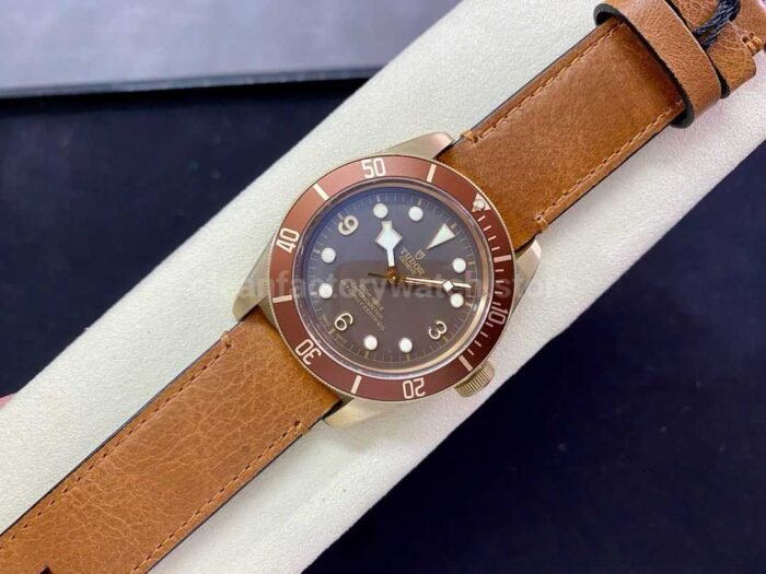 ZF Factory Tudor Black Bay Bronze 79250BM-0001 43mm Bronze Leather Strap Brown Dial - Image 4