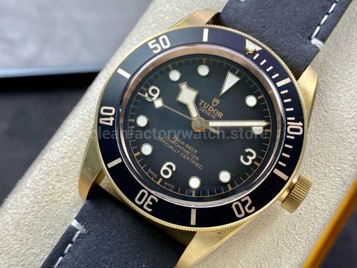 ZF Factory Tudor Black Bay Bronze M79250BA-0001 43mm Bronze Leather Strap Arabic Numerals Grey Dial - Image 3