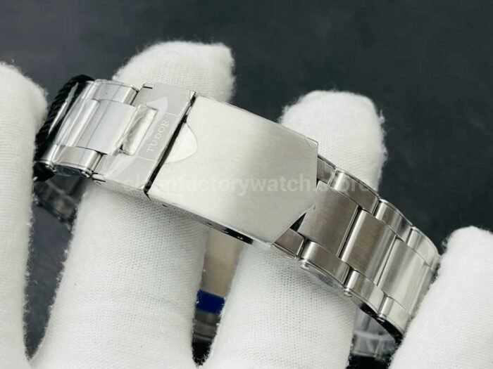 ZF Factory Tudor Black Bay GMT Pepsi 41mm M79830RB-0001 Steel Aluminum Bezel Black Dial - Image 7