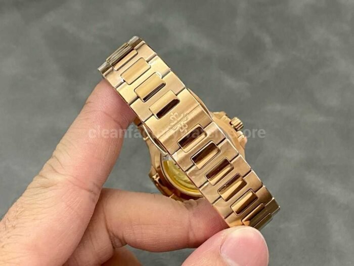 3K Factory Patek Philippe Nautilus 7118/1R-001 Rose Gold Silver Dial - Image 8