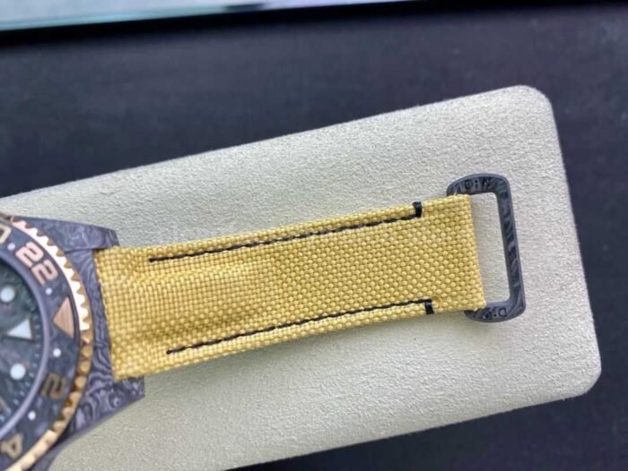 DIW Factory Rolex GMT-Master II 126710 Limited Edition 40mm Gold Word Carbon Fiber Artificial Fiber Woven Strap Carbon Fiber Dial - Image 8