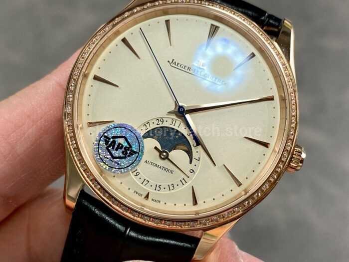 APS Factory Jaeger LeCoultre Master Ultra Thin Moon Q1362503 Rose Gold Diamond Bezel White Dial 7 Super Clone Watch,Clean Factory Watch