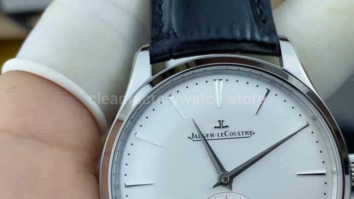 APS Factory Jaeger LeCoultre Master Ultra Thin Q1218420 39mm Silver Dial 2 Super Clone Watch,Clean Factory Watch