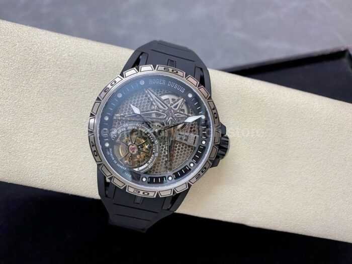 BBR Factory Roger Dubuis Tourbillon Excalibur RDDBEX0815 45mm Titanium Rubber Strap Skeletonized Bl 6 Super Clone Watch,Clean Factory Watch