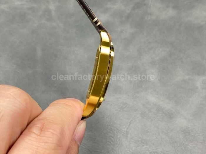 BV Factory Cartier Santos WGSA0029 39.8mm Leather Strap Roman Numerals White Dial 3 Super Clone Watch,Clean Factory Watch