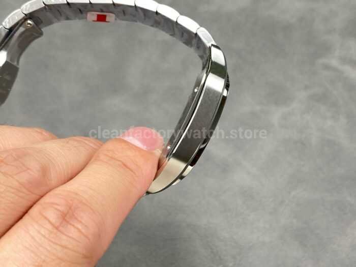 BV Factory Cartier Santos WSSA0062 39.8mm Roman Numerals Green Dial 4 Super Clone Watch,Clean Factory Watch