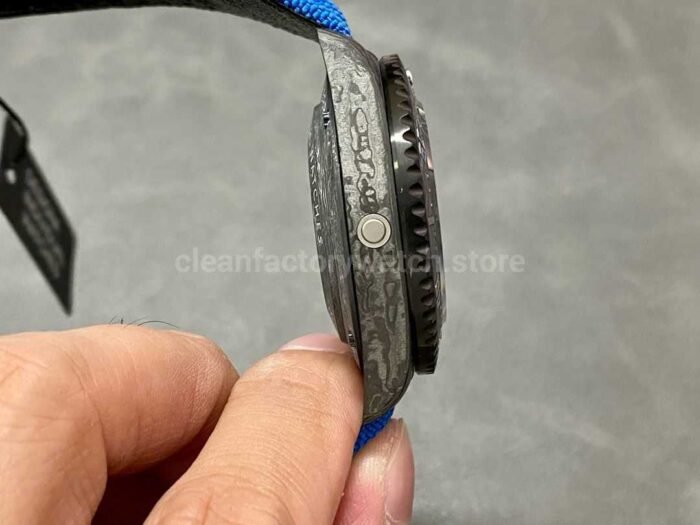 DIW Factory Rolex Sea-Dweller 126600 43mm Limited Edition 40mm Carbon Fiber Canvas Strap Blue Dial - Image 5