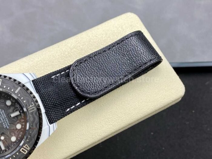 DIW Factory Rolex Sea-Dweller 126600 43mm Limited Edition 40mm Carbon Fiber Canvas Strap Carbon Fiber Dial - Image 9