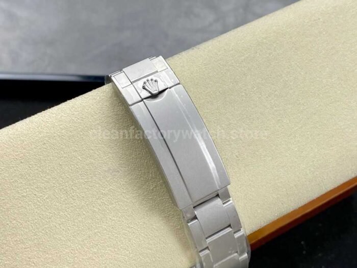 DIW Factory Rolex Submariner Date 116610 Limited Edition 40mm Full 904L Carbon Fiber Dial - Image 8