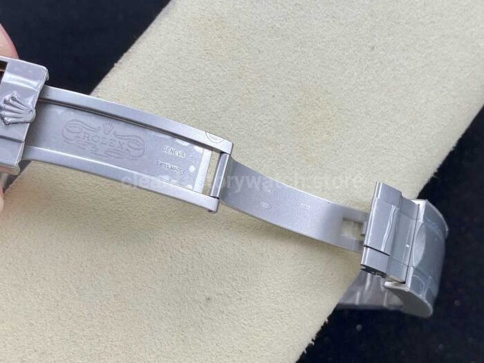 DIW Factory Rolex Submariner Date 116610 Limited Edition 40mm Full 904L Carbon Fiber Dial - Image 9