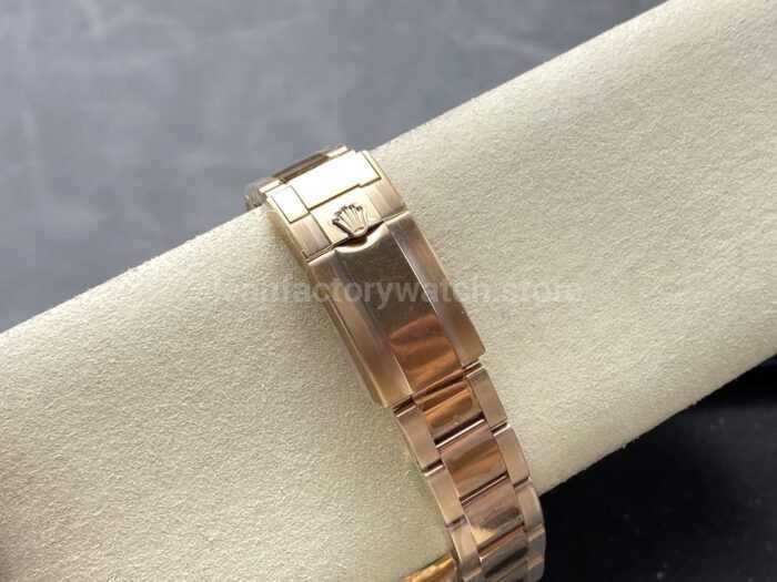 Gold Factory Rolex Rootbeer GMT MASTER II 126715CHNR 0001 40mm Full Rose Gold Black Dial 11 Super Clone Watch,Clean Factory Watch