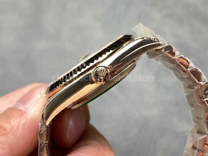 KF Factory Counterweight Rolex Day Date 228235 0025 40mm Full Rose Gold Roman Numerals Green Dial 3 Super Clone Watch,Clean Factory Watch