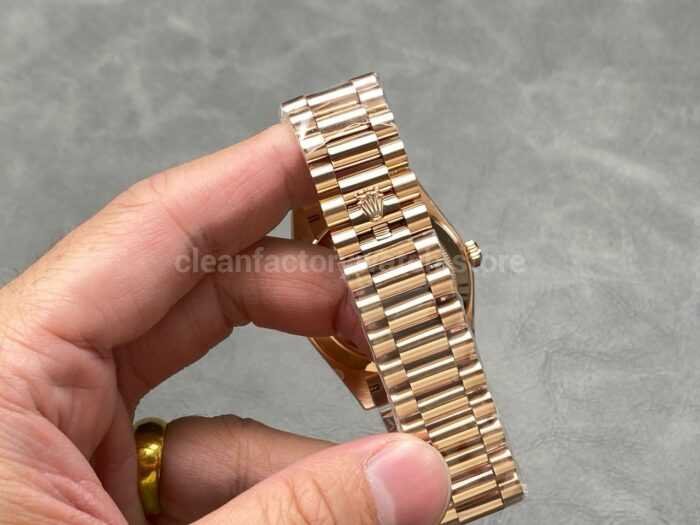 KF Factory Counterweight Rolex Day Date 228235 0025 40mm Full Rose Gold Roman Numerals Green Dial 8 Super Clone Watch,Clean Factory Watch