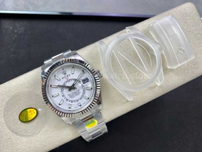 Noob Factory Rolex Sky Dweller 336934 0003 42mm Full 904L White Dial 9 Super Clone Watch,Clean Factory Watch