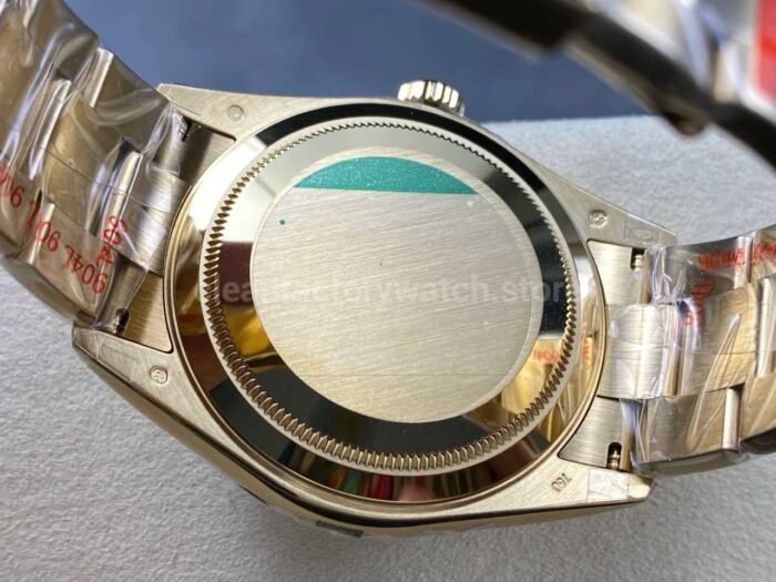 Noob Factory Rolex Sky-Dweller 336938-0007 42mm Yellow Gold Green Dial - Image 8