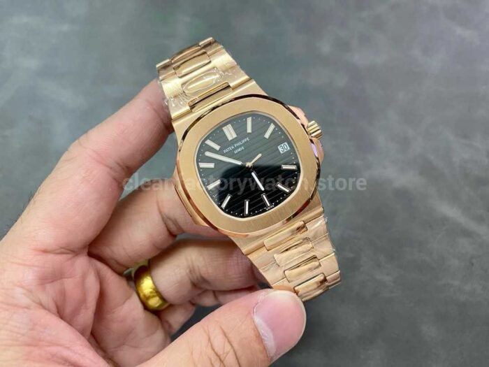 Patek Philippe Modified and customized Nautilus 5711 18k gold-plated Black Dial - Image 4
