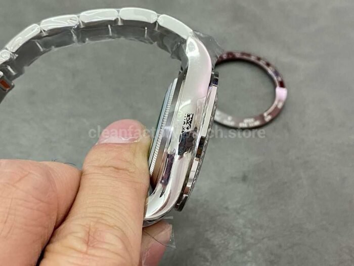 Rolex Daytona Modification and customization Moissanite Bezel Ice Blue Dial - Image 5