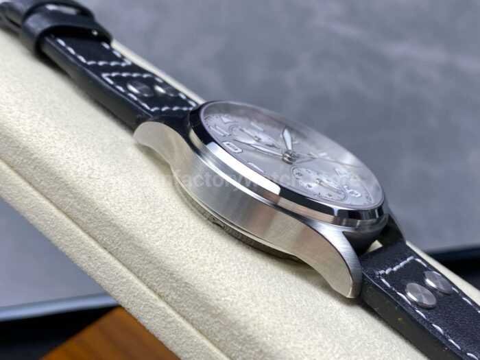 TW Factory IWC Big Pilot 46mm Arabic Numerals Silvery White Dial 5 Super Clone Watch,Clean Factory Watch