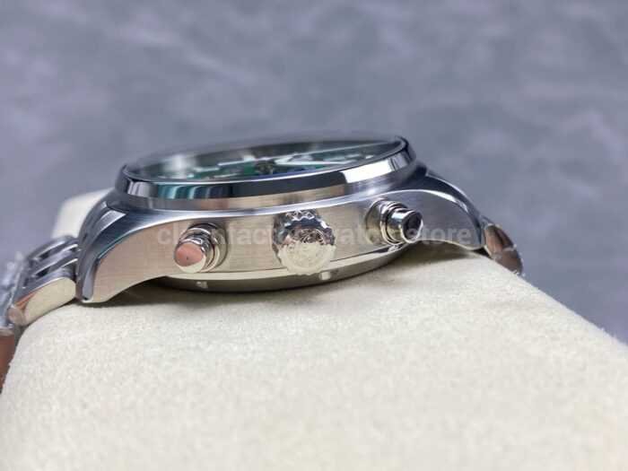 TW Factory IWC Pilot Chronograph IW377726 43mm Arabic Numerals Green Dial 1 Super Clone Watch,Clean Factory Watch