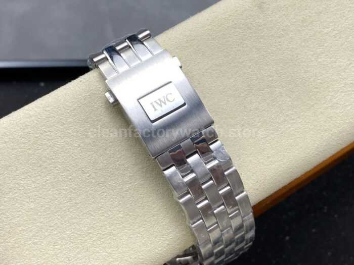 TW Factory IWC Pilot Chronograph IW378006 43mm Arabic Numerals Green Dial 7 Super Clone Watch,Clean Factory Watch