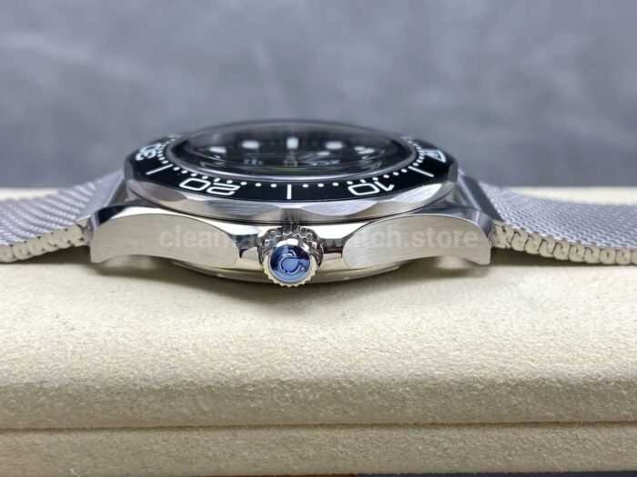 VS Factory Omega Seamaster Diver 300M 210.30.42.20.01.010 42mm Black Dial - Image 5