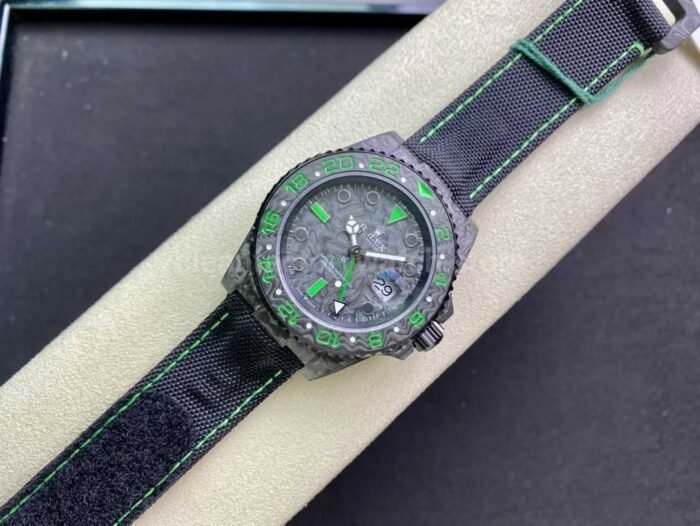 DIW Factory Rolex GMT-Master II 126710 Limited Edition 40mm Green Word Carbon Fiber Artificial Fiber Woven Strap Green&Carbon Fiber Dial - Image 4