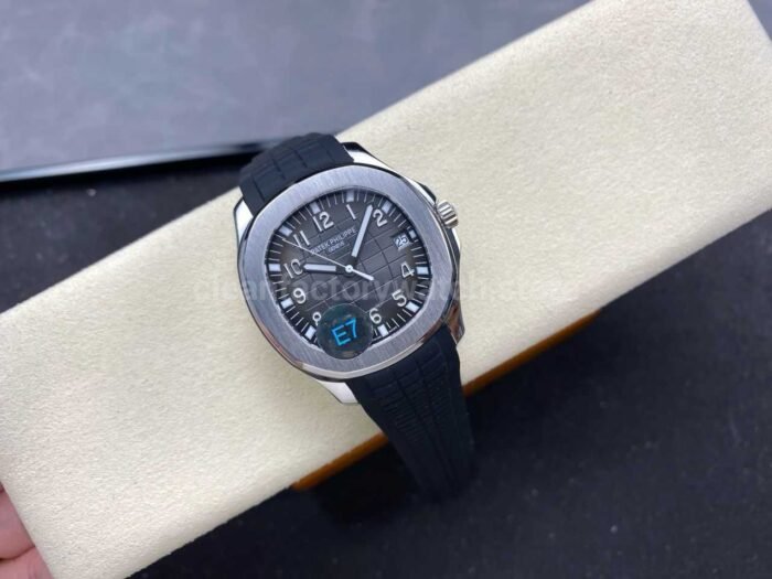E7 Factory Patek Philippe Aquanaut 40mm 5167A-001 Black Rubber Strap Black Dial - Image 3