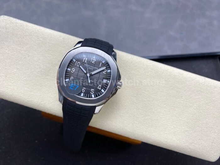 E7 Factory Patek Philippe Aquanaut 40mm 5167A-001 Black Rubber Strap Black Dial - Image 4