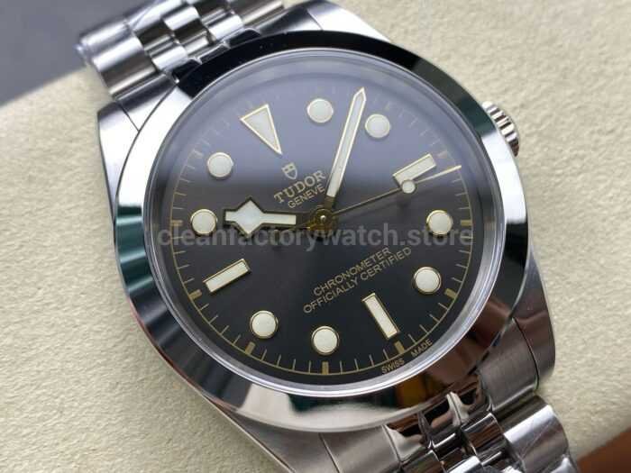 KRF Factory Tudor Black Bay M79660 0001 39mm Full Steel Grey Black Dial 3 Super Clone Watch,Clean Factory Watch