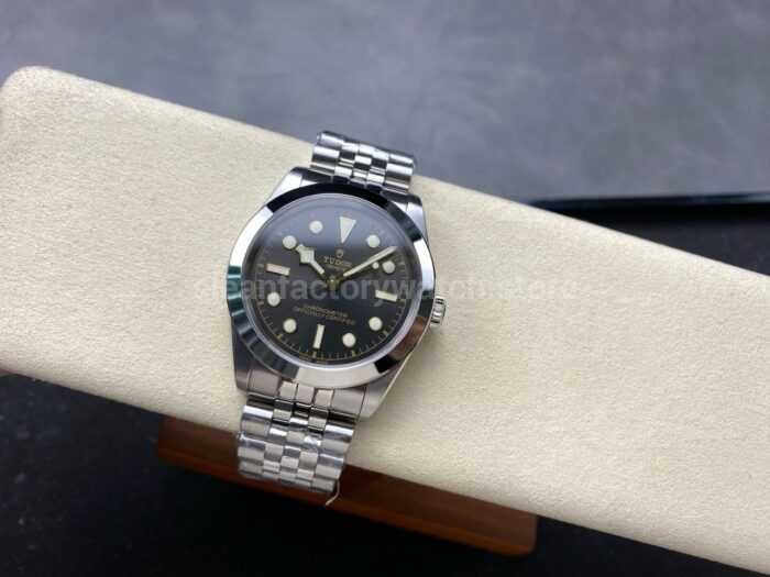 KRF Factory Tudor Black Bay M79660 0001 39mm Full Steel Grey Black Dial 9 Super Clone Watch,Clean Factory Watch