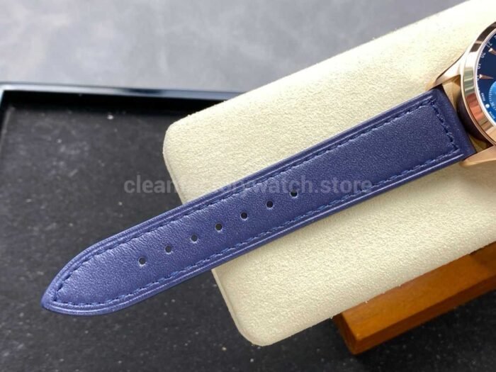 TW Factory Jaeger-LeCoultre Master Calendar Q1552520 39mm Rose Gold Blue Dial - Image 9