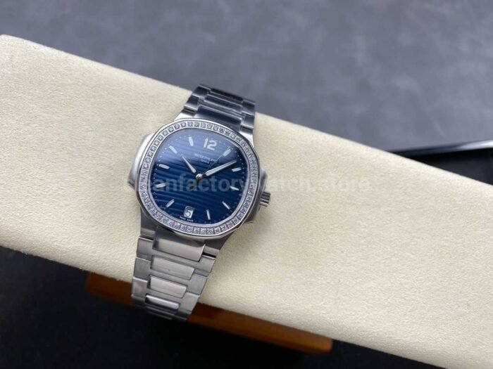 TW Factory Patek Philippe Nautilus 7118/1200A-001 Diamond Bezel Blue Dial - Image 5