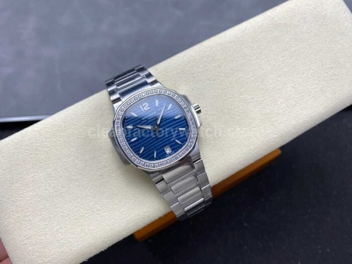 TW Factory Patek Philippe Nautilus 7118/1200A-001 Diamond Bezel Blue Dial - Image 4
