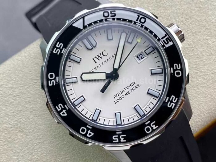V6S Factory IWC Aquatimer Automatic 2000 IW356811 44mm Rubber Strap White Dial - Image 2