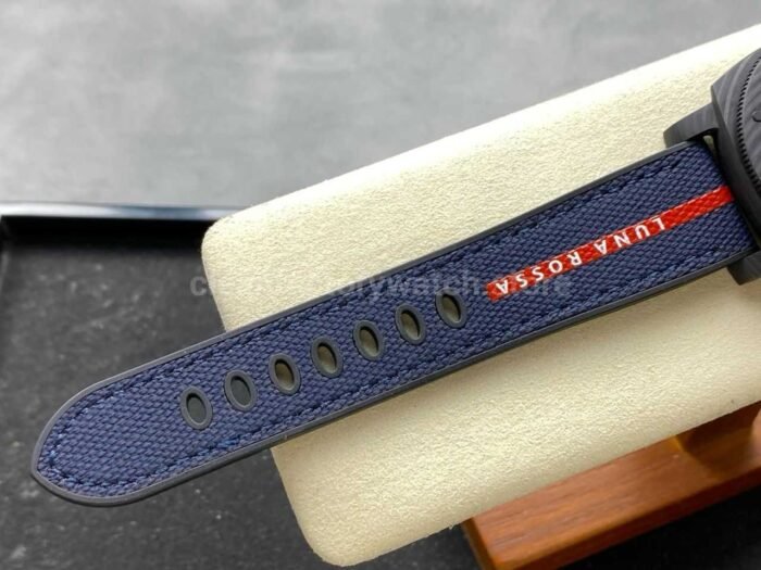 VS Factory Panerai Submersible Luna Rossa PAM1563 42mm Carbon Fiber Rubber Strap Blue Dial - Image 10