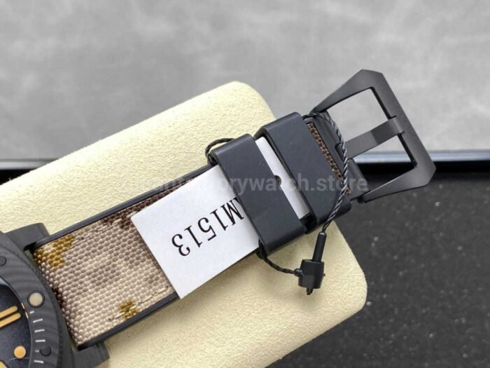 VS Factory Panerai Submersible PAM 1513 44mm Carbon Fiber Rubber Strap Black Dial - Image 8