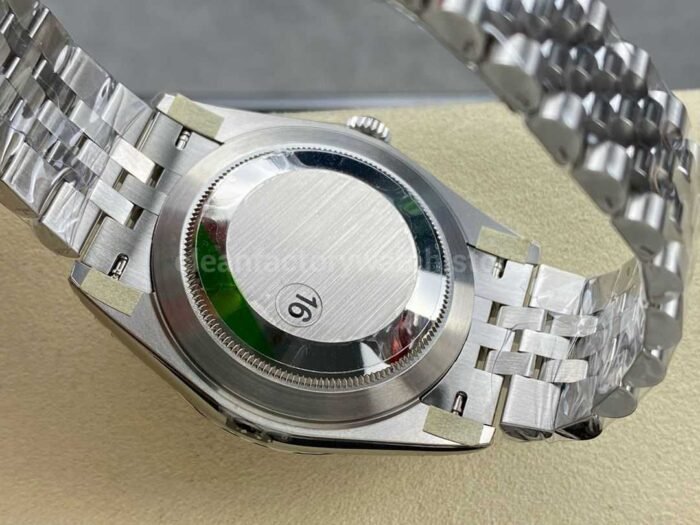 VS Factory Rolex Datejust 126334-0030 41mm Full 904L Fluted Motif Green Dial Jubilee - Image 7