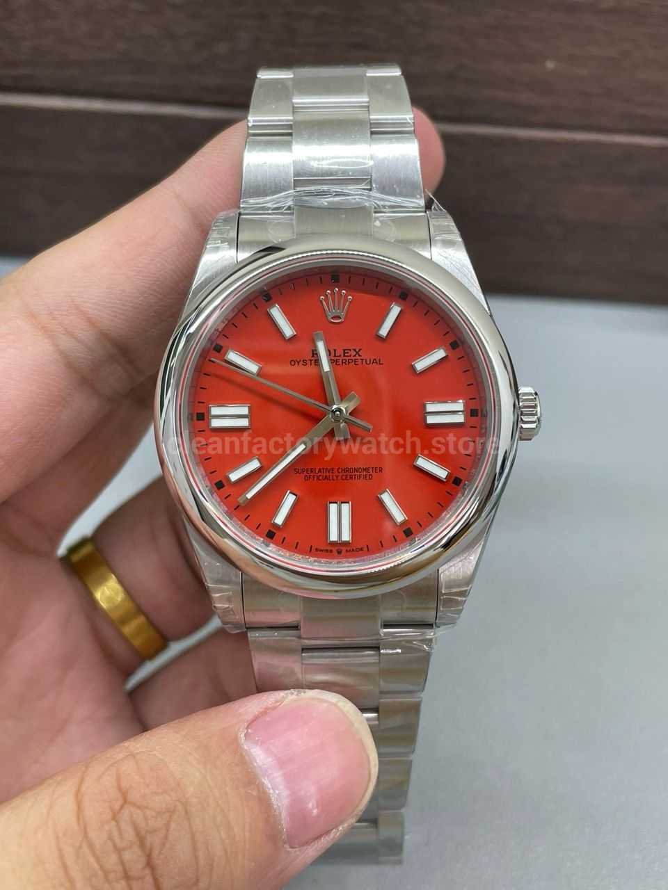 VS Factory Rolex Oyster Perpetual 124300-0007 41mm Red Dial